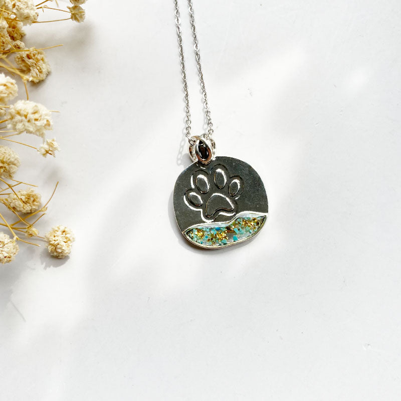 Sunlit Paw Horizon Necklace