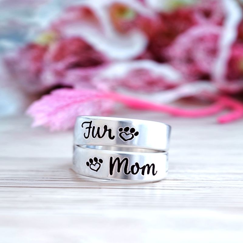 Fur Mom Twist Ring